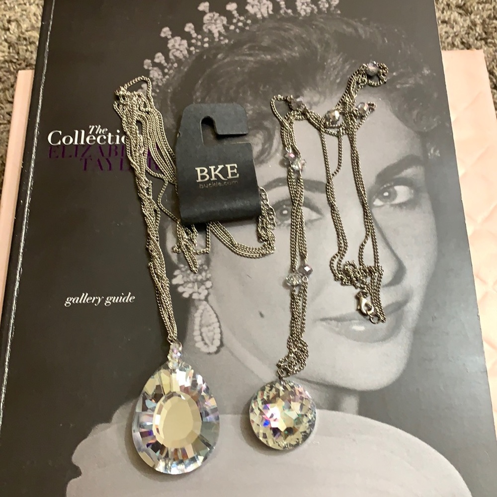 💎💎Two diamond ling necklaces lot💎💎
